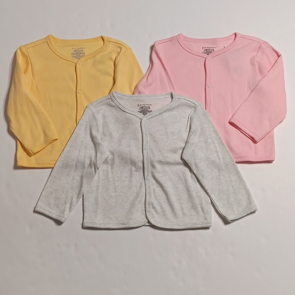 3 Cardigans - Picture 13 of 13